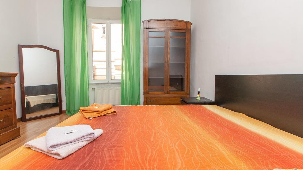 Rental In Rome Santini Apartment Værelse billede